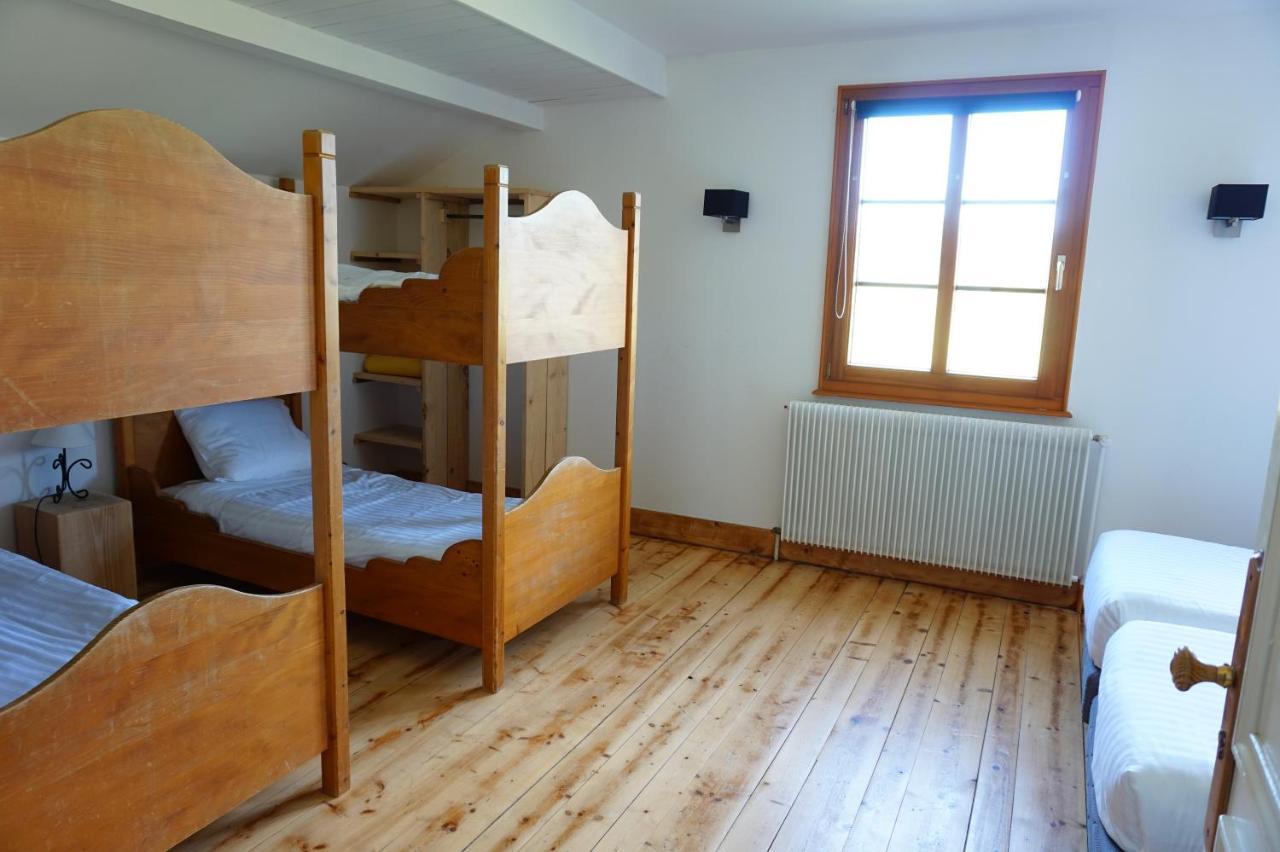 Auberge De La Perdrix Hauterive-la-Fresse ภายนอก รูปภาพ